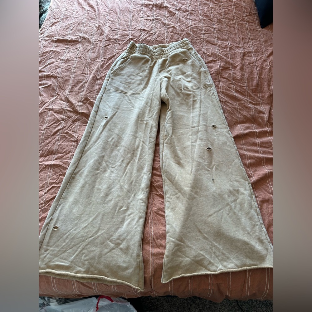 Offline Wide Legs Pants